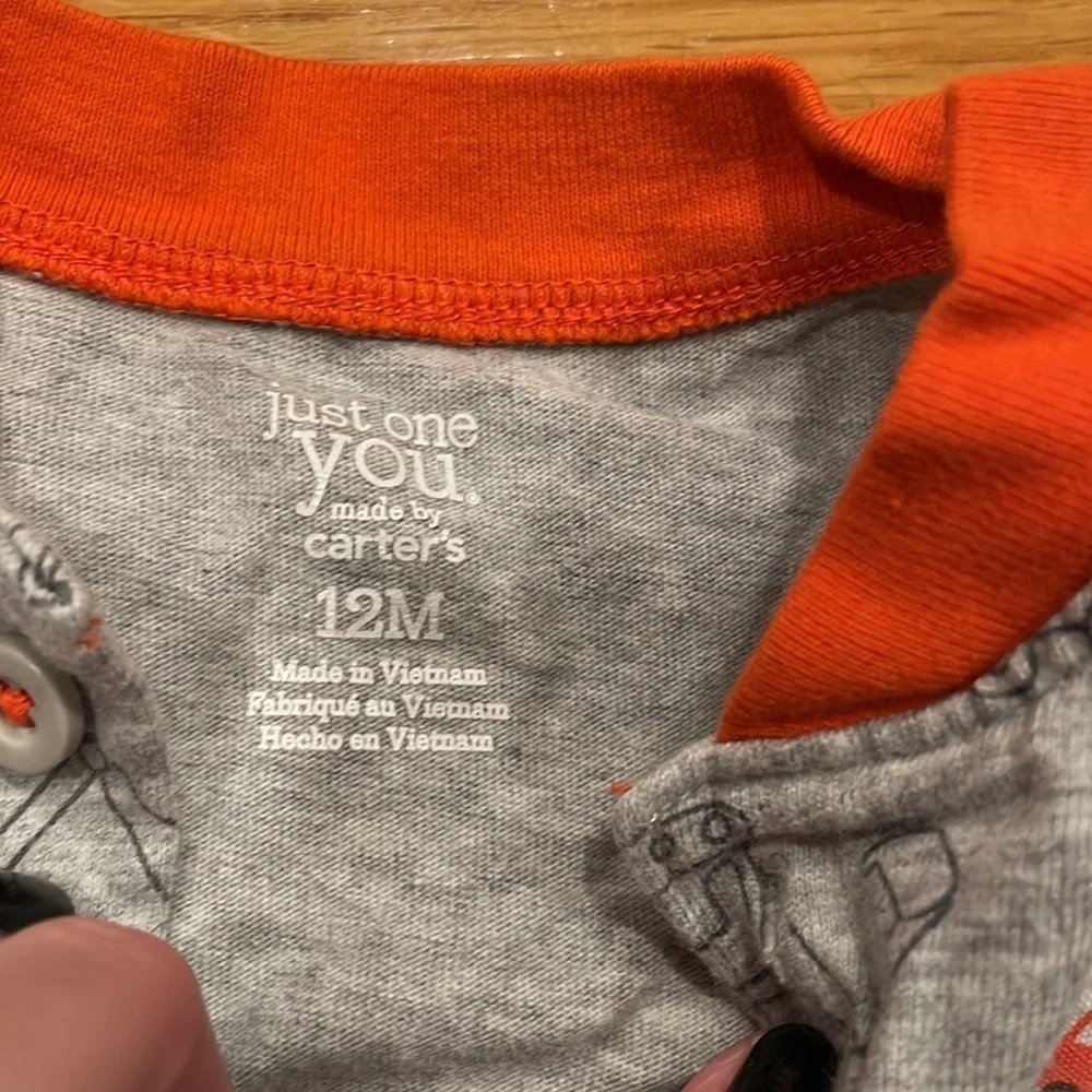 CARTER'S Carters 12 m one piece no feet good condition